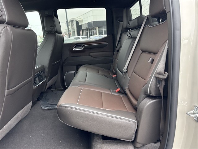 GMC Sierra 1500 Vehicle Full-screen Gallery Image 22