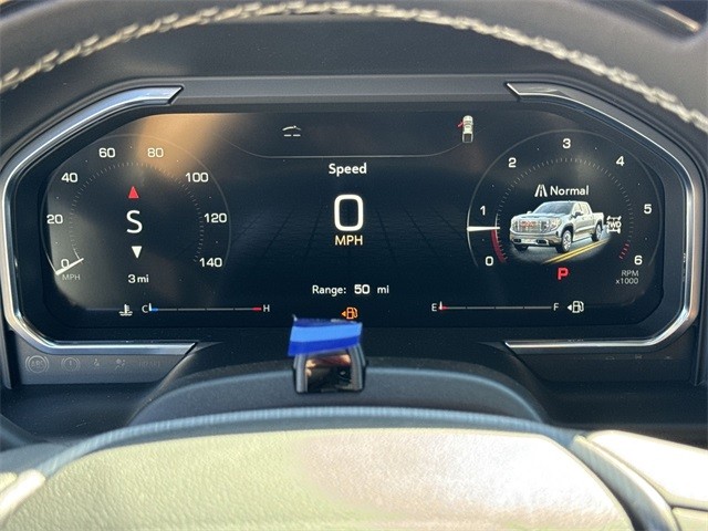 GMC Sierra 1500 Vehicle Full-screen Gallery Image 15