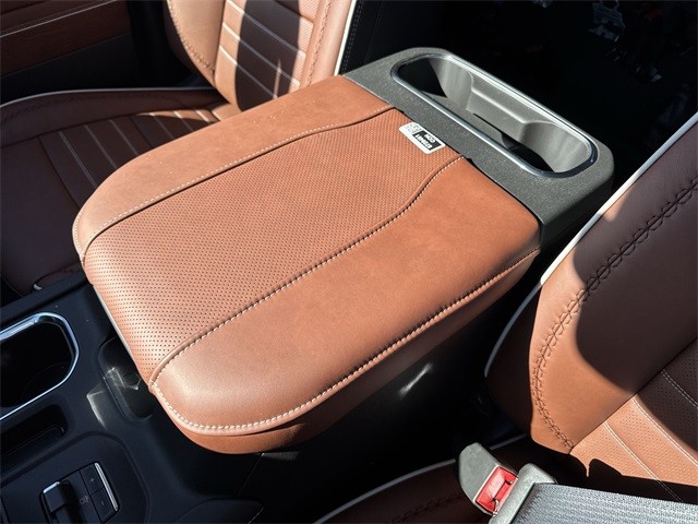 GMC Sierra 1500 Vehicle Full-screen Gallery Image 21