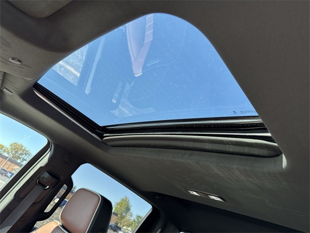 GMC Sierra 1500 Vehicle Full-screen Gallery Image 22