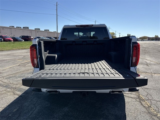 GMC Sierra 1500 Vehicle Full-screen Gallery Image 24