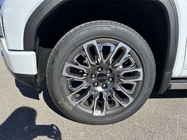 GMC Sierra 1500 Vehicle Full-screen Gallery Image 10