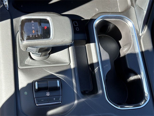 GMC Sierra 1500 Vehicle Full-screen Gallery Image 20