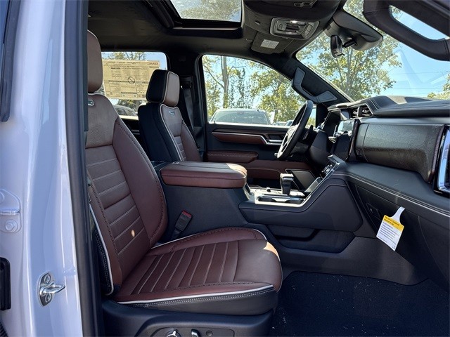 GMC Sierra 1500 Vehicle Full-screen Gallery Image 25