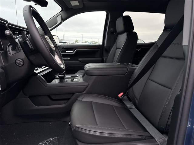 GMC Sierra 1500 Vehicle Full-screen Gallery Image 11