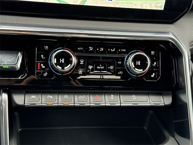 GMC Sierra 1500 Vehicle Full-screen Gallery Image 19