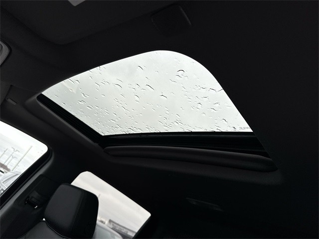 GMC Sierra 1500 Vehicle Full-screen Gallery Image 22