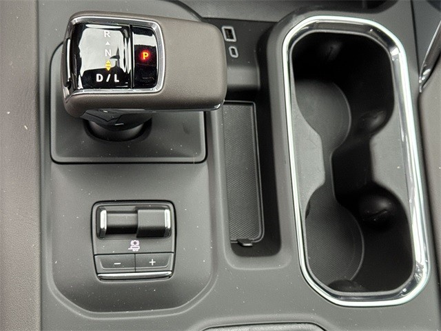 GMC Sierra 1500 Vehicle Full-screen Gallery Image 20