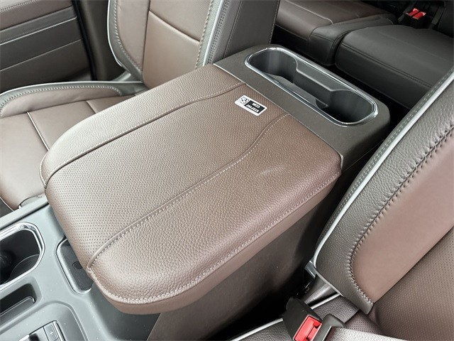 GMC Sierra 1500 Vehicle Full-screen Gallery Image 21