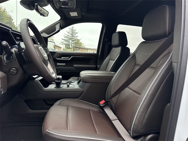 GMC Sierra 1500 Vehicle Full-screen Gallery Image 11