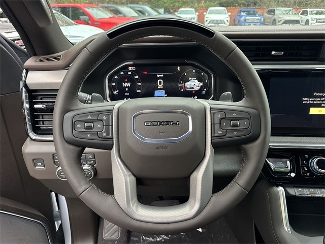 GMC Sierra 1500 Vehicle Full-screen Gallery Image 14