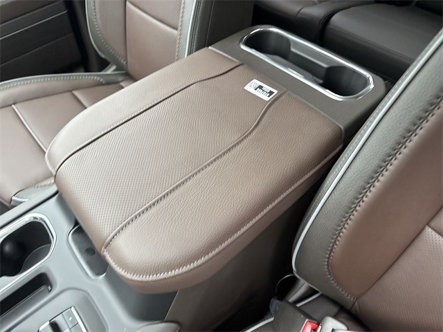 GMC Sierra 1500 Vehicle Full-screen Gallery Image 21