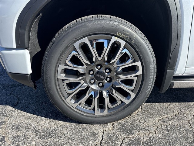 GMC Sierra 1500 Vehicle Full-screen Gallery Image 10