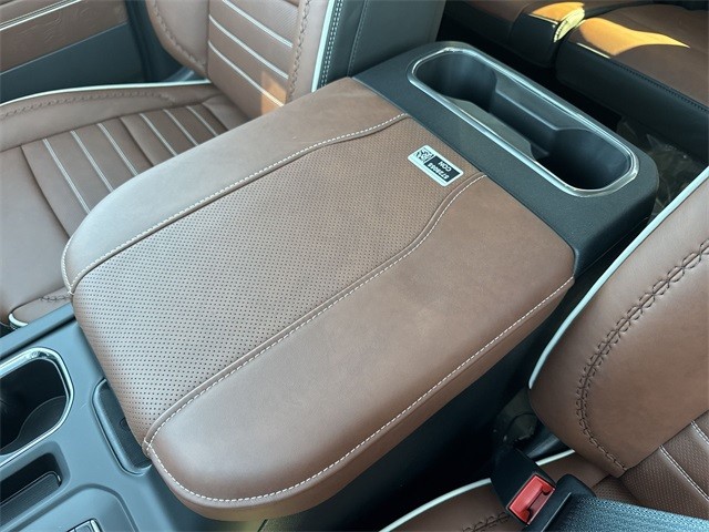 GMC Sierra 1500 Vehicle Full-screen Gallery Image 21