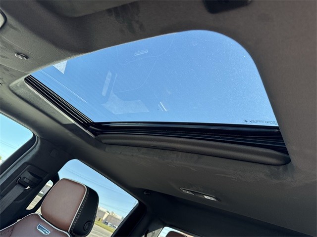 GMC Sierra 1500 Vehicle Full-screen Gallery Image 22