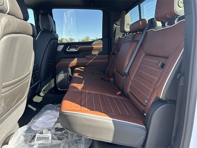 GMC Sierra 1500 Vehicle Full-screen Gallery Image 23