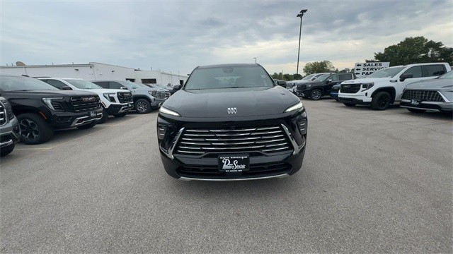 Buick Enclave Vehicle Full-screen Gallery Image 03