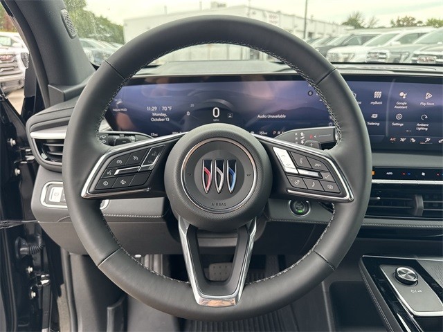 Buick Enclave Vehicle Full-screen Gallery Image 14