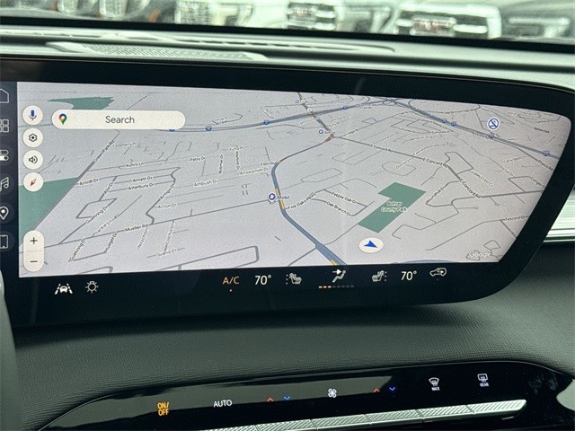 Buick Enclave Vehicle Full-screen Gallery Image 18