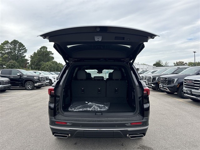 Buick Enclave Vehicle Full-screen Gallery Image 25