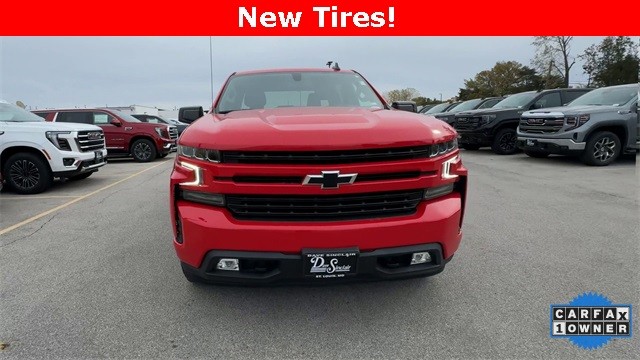 Chevrolet Silverado 1500 Vehicle Full-screen Gallery Image 03