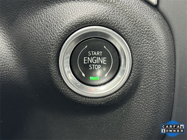 Chevrolet Silverado 1500 Vehicle Full-screen Gallery Image 20