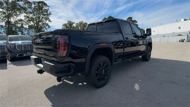 GMC Sierra 2500HD Vehicle Full-screen Gallery Image 08