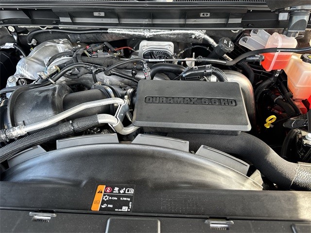 GMC Sierra 2500HD Vehicle Full-screen Gallery Image 26