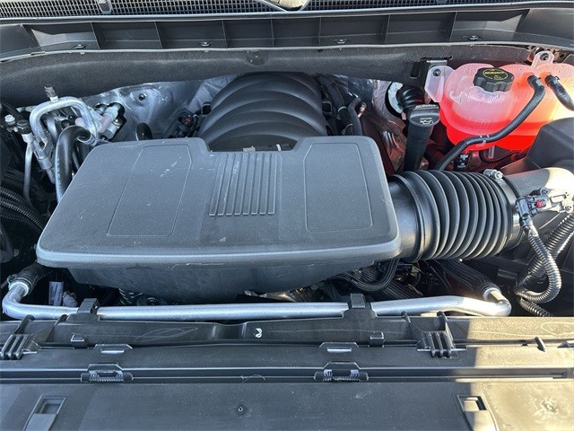 GMC Yukon Vehicle Full-screen Gallery Image 26