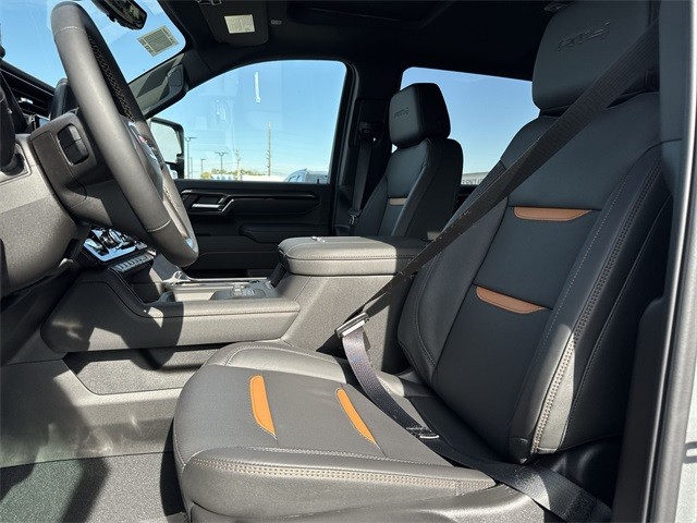 GMC Sierra 2500HD Vehicle Full-screen Gallery Image 11