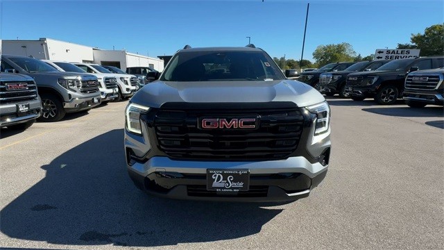 GMC Terrain Vehicle Full-screen Gallery Image 03