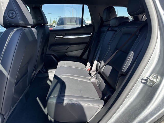 GMC Terrain Vehicle Full-screen Gallery Image 22