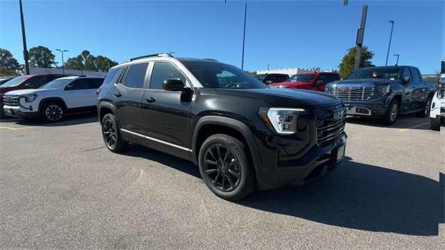 GMC Terrain Vehicle Full-screen Gallery Image 02