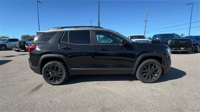 GMC Terrain Vehicle Full-screen Gallery Image 09