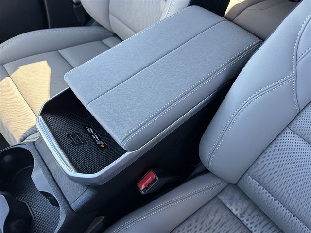 GMC Terrain Vehicle Full-screen Gallery Image 21