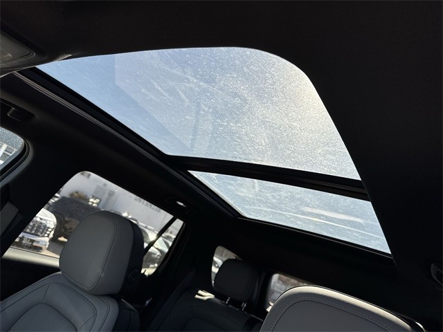 GMC Terrain Vehicle Full-screen Gallery Image 22