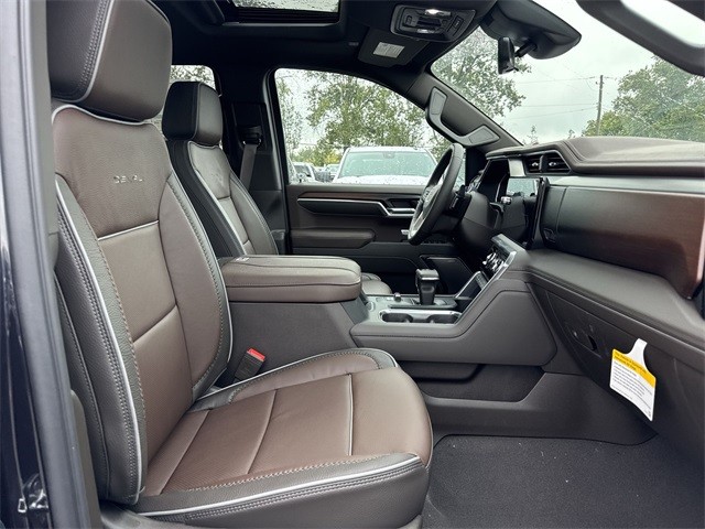 GMC Sierra 1500 Vehicle Full-screen Gallery Image 25