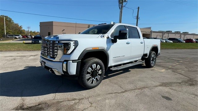 GMC Sierra 2500HD Vehicle Full-screen Gallery Image 04