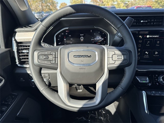 GMC Sierra 2500HD Vehicle Full-screen Gallery Image 14