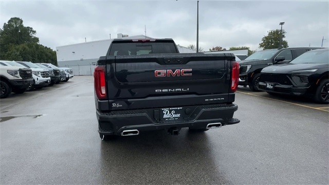 GMC Sierra 1500 Vehicle Full-screen Gallery Image 07