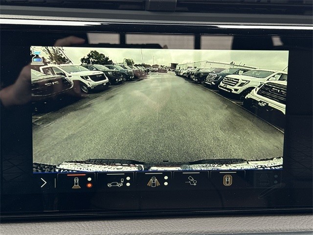 GMC Sierra 1500 Vehicle Full-screen Gallery Image 17