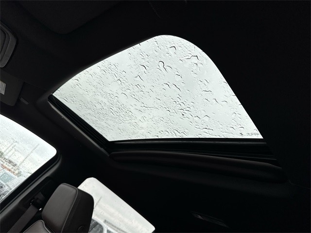 GMC Sierra 1500 Vehicle Full-screen Gallery Image 22