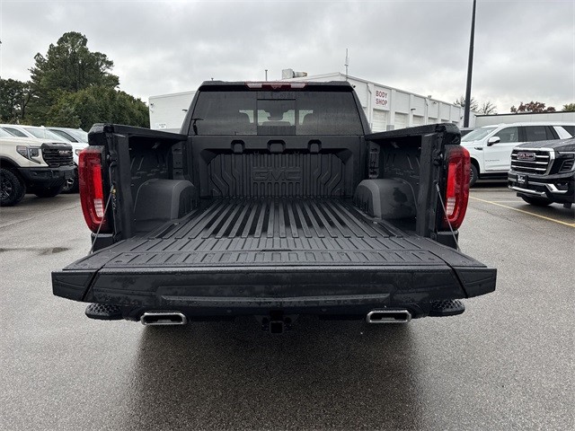 GMC Sierra 1500 Vehicle Full-screen Gallery Image 24