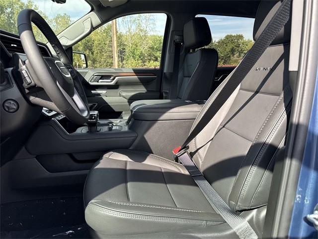 GMC Sierra 1500 Vehicle Full-screen Gallery Image 11