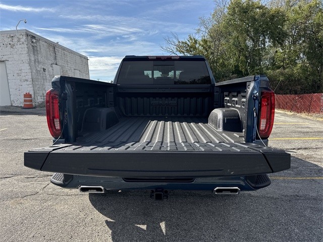 GMC Sierra 1500 Vehicle Full-screen Gallery Image 23