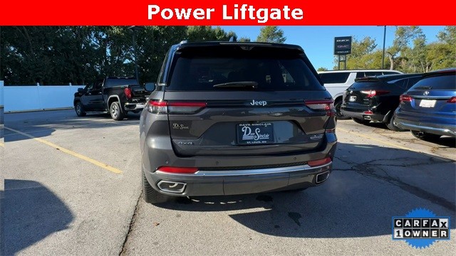 Jeep Grand Cherokee Vehicle Full-screen Gallery Image 09