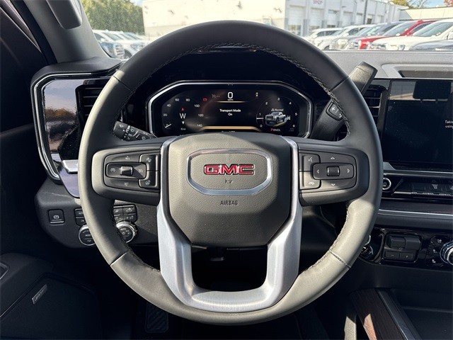 GMC Sierra 2500HD Vehicle Full-screen Gallery Image 14