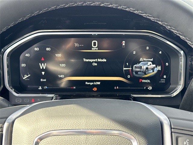 GMC Sierra 2500HD Vehicle Full-screen Gallery Image 15