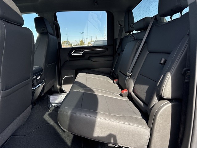 GMC Sierra 2500HD Vehicle Full-screen Gallery Image 22