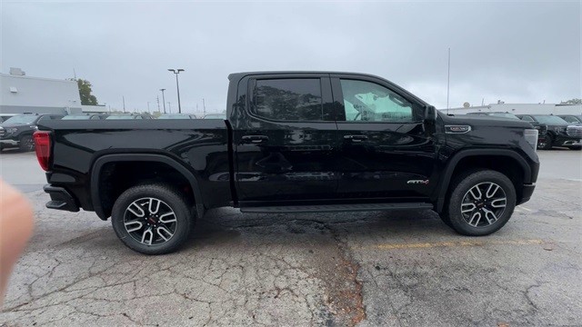 GMC Sierra 1500 Vehicle Full-screen Gallery Image 09